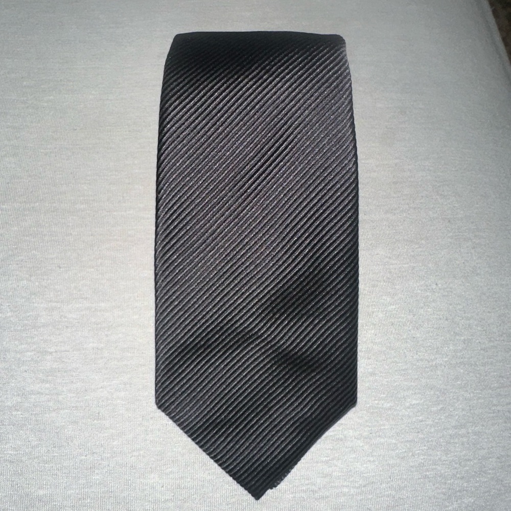 Theory Black 100% Silk Black Slim Tie